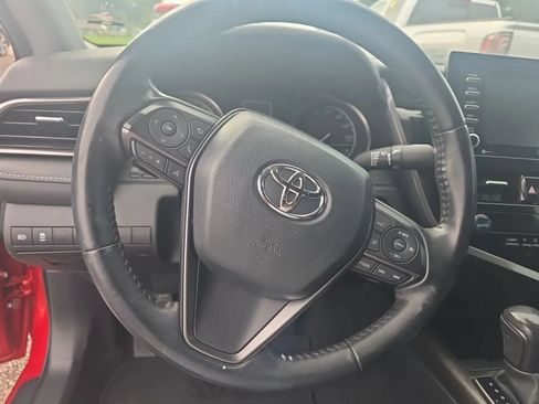 Used 2023 Toyota Camry SE FWD image 7