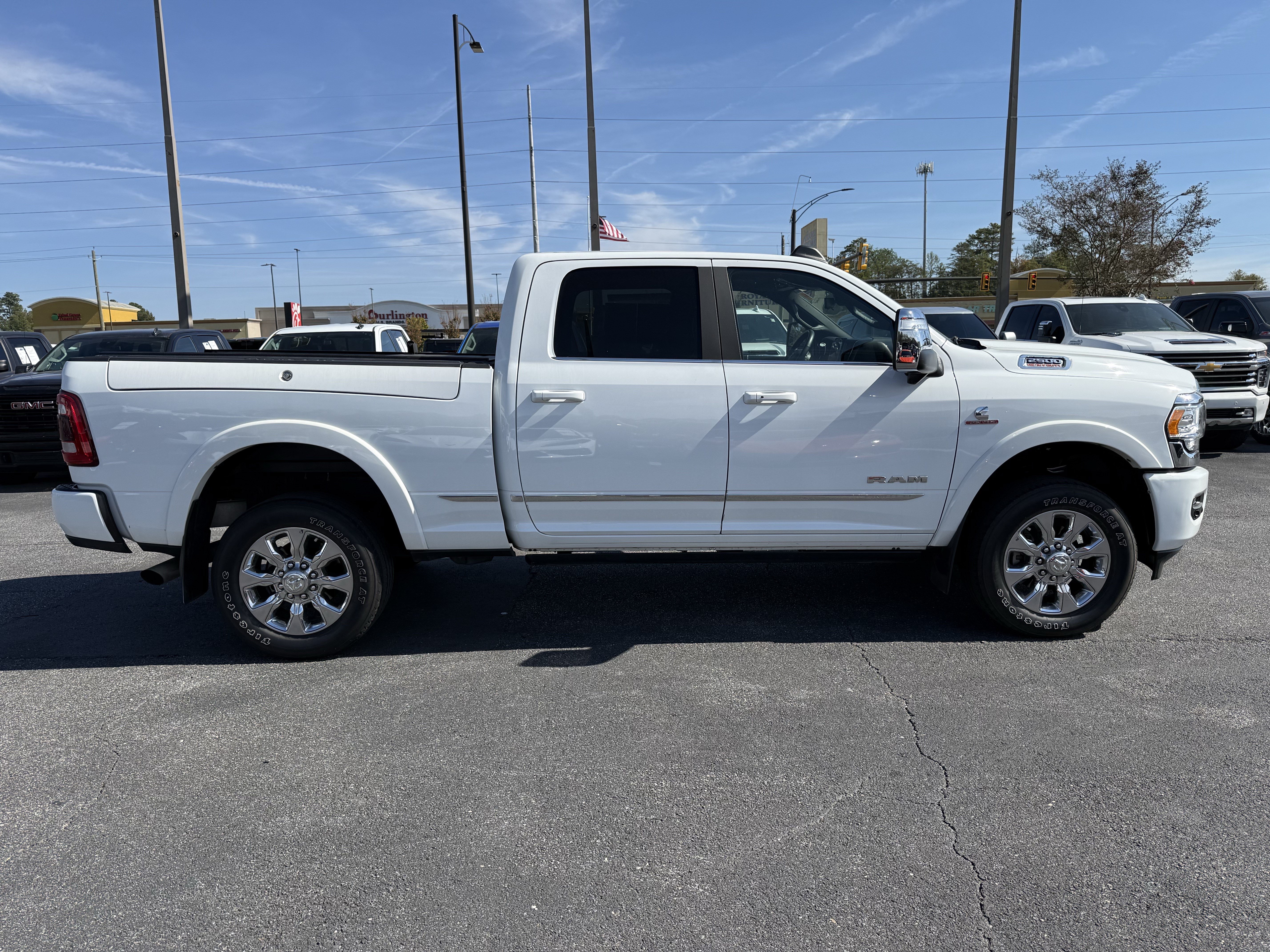 Used 2024 RAM 2500 Limited AWD/4WD image 11