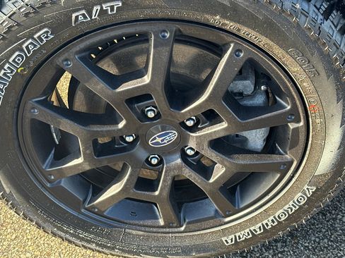 Used 2024 Subaru Crosstrek 2.5i Wilderness image 9