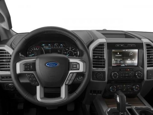 Used 2016 Ford F150 Lariat w/ Equipment Group 501A Mid image 7