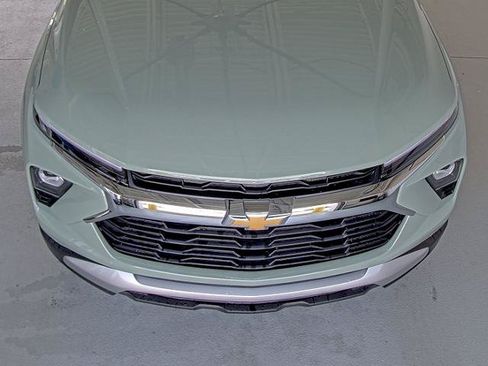 New 2026 Chevrolet TrailBlazer LT w/ Convenience Package FWD image 18