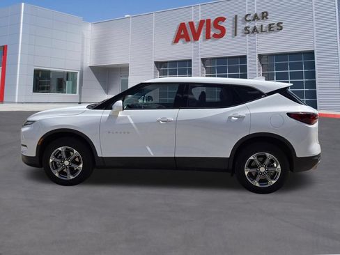 Used 2025 Chevrolet Blazer LT FWD image 10