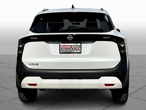 New 2026 Nissan Kicks SV image 4