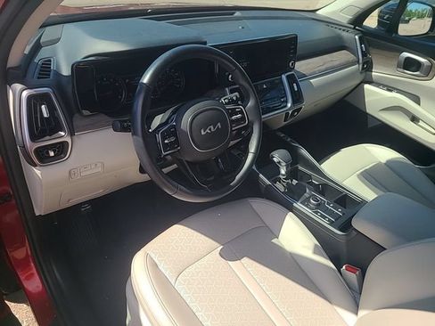 Used 2023 Kia Sorento S AWD/4WD image 13