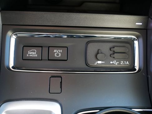 Used 2022 Subaru Ascent Limited w/ Technology Package AWD/4WD image 31
