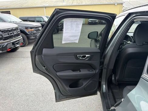 Used 2026 Volvo XC60 B5 Core w/ Climate Package AWD/4WD image 38