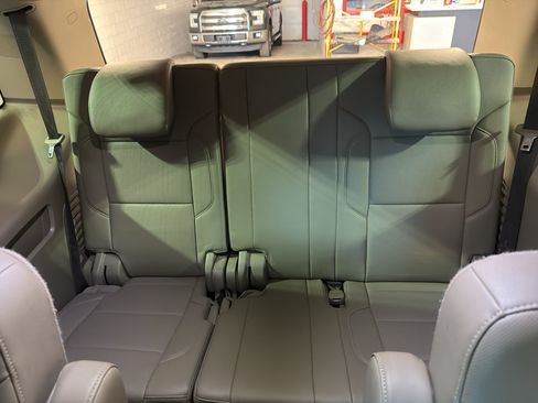 Used 2017 Chevrolet Tahoe Premier AWD/4WD image 33