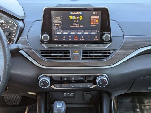 Certified 2024 Nissan Altima 2.5 SV image 19