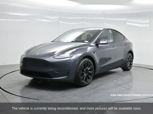 Used 2023 Tesla Model Y Long Range image 61
