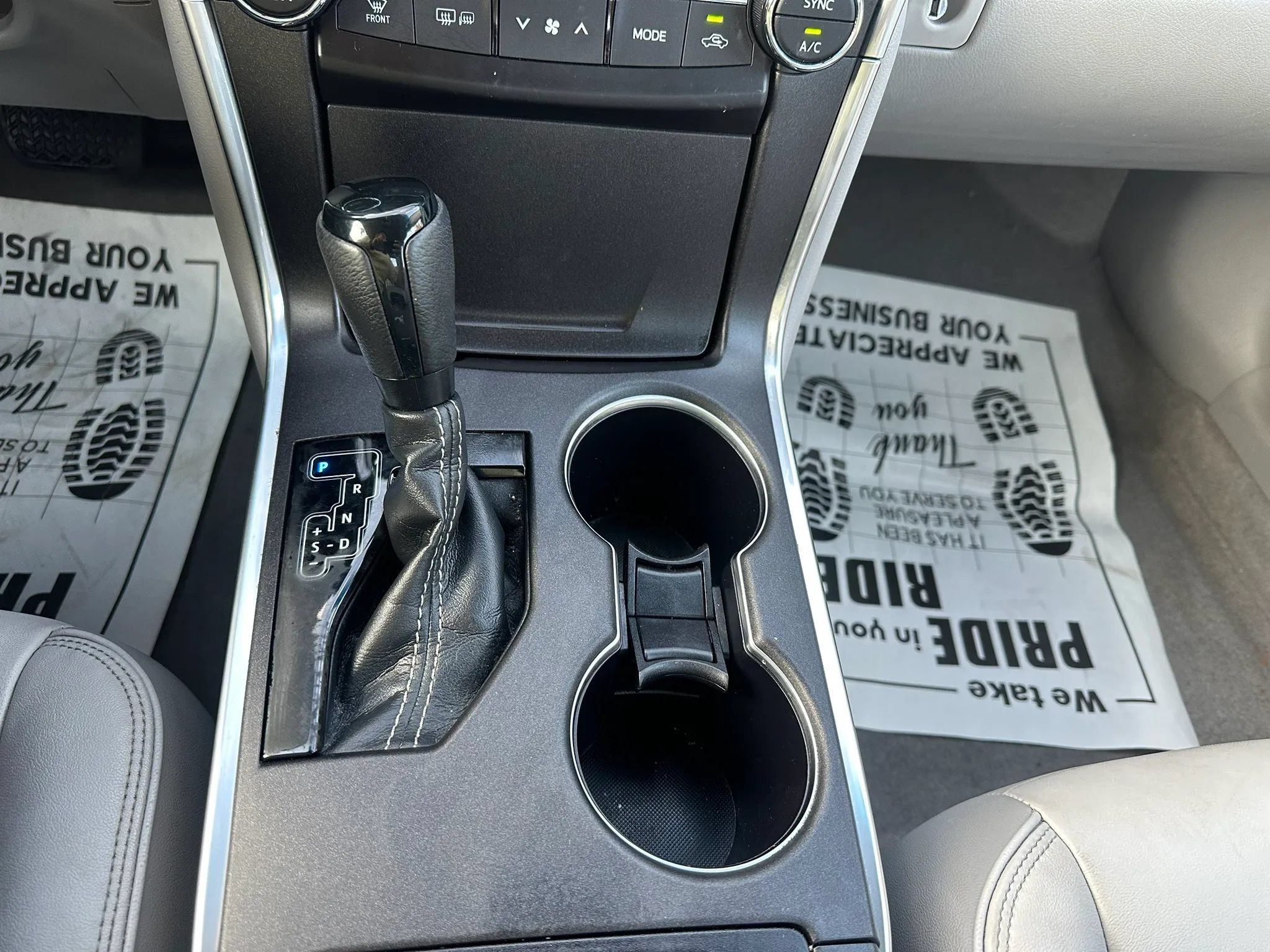 Used 2016 Toyota Camry XLE FWD image 28