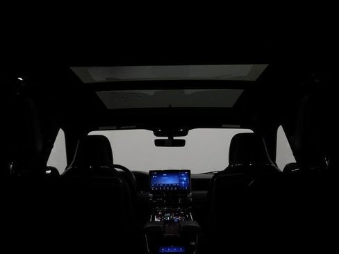 Used 2023 Lincoln Navigator Reserve image 38