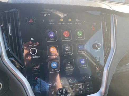 Used 2025 Subaru Outback Onyx Edition image 13