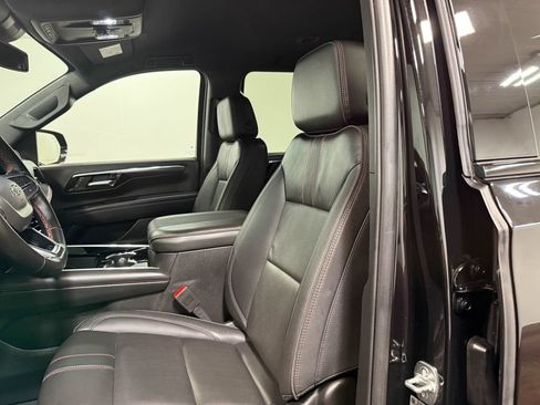 Used 2025 Chevrolet Suburban RST w/ Comfort Package AWD/4WD image 58