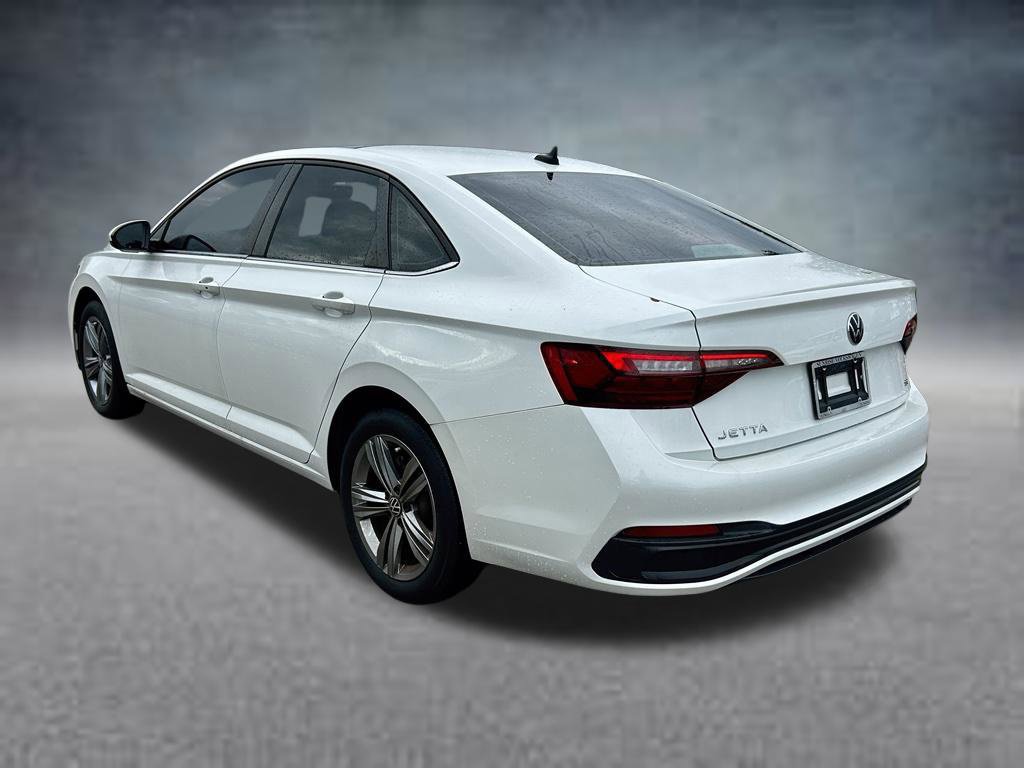 Certified 2024 Volkswagen Jetta SE FWD image 7