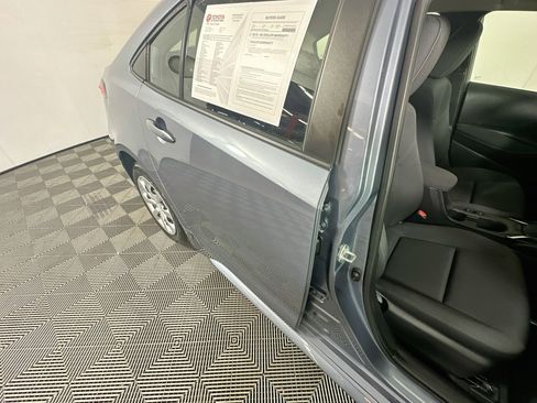 Used 2024 Toyota Corolla LE FWD image 27