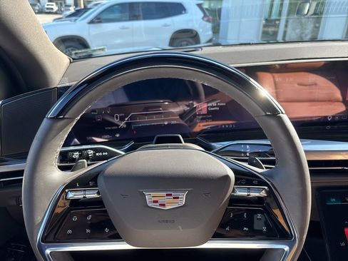 Certified 2026 Cadillac Escalade ESV Luxury w/ Touring Package AWD/4WD image 14