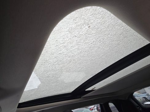 Used 2015 Jeep Cherokee Latitude w/ Comfort/Convenience Group image 15