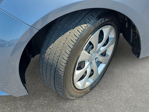Used 2025 Toyota Corolla LE FWD image 29