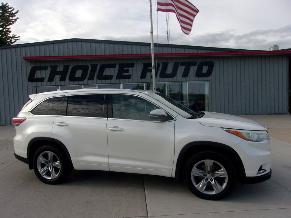 Used 2014 Toyota Highlander Limited AWD/4WD image 2