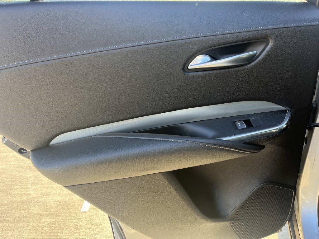 Used 2019 Cadillac XT4 Premium Luxury w/ Technology Package FWD image 19