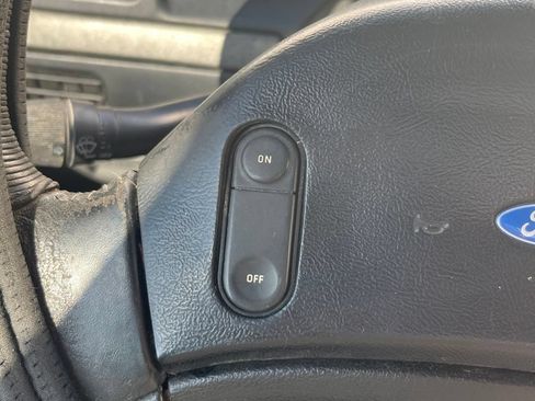 Used 1993 Ford F250 4x4 Regular Cab image 15