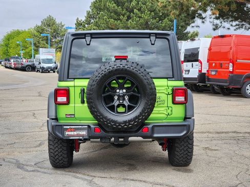 Used 2025 Jeep Wrangler Sport AWD/4WD image 10