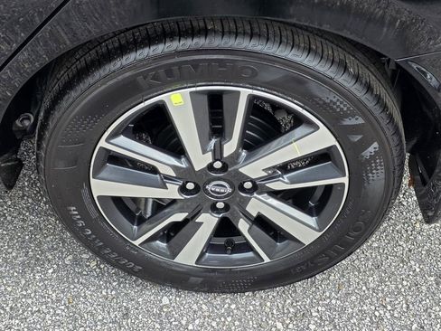 New 2025 Nissan Versa SV w/ Trunk Package image 26