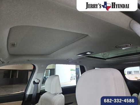 Used 2024 Hyundai Palisade Limited AWD/4WD image 8