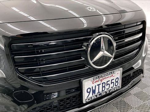 Used 2026 Mercedes-Benz GLB 250 image 30