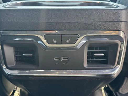 Used 2024 Chevrolet Silverado 1500 High Country w/ High Country Premium Package AWD/4WD image 11