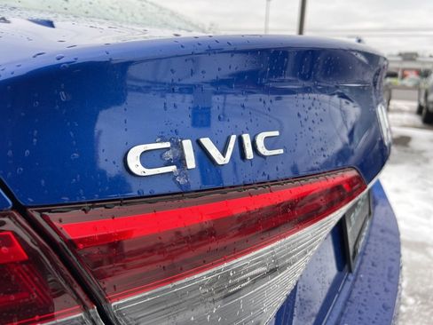 Used 2023 Honda Civic Sport image 29