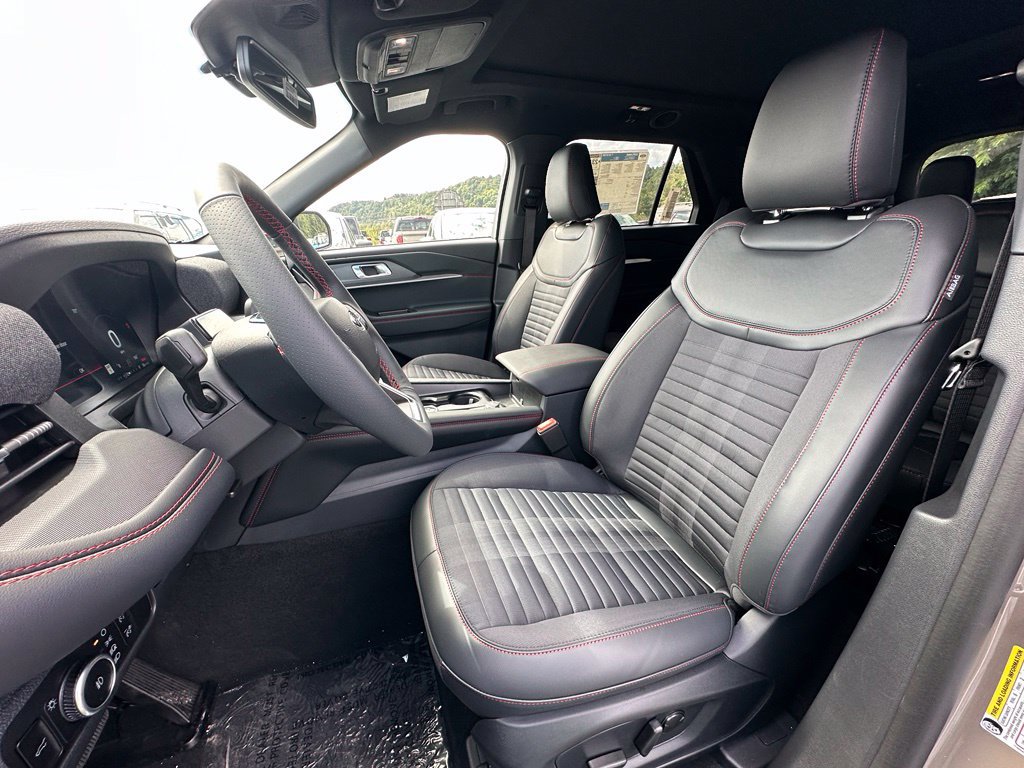 New 2027 Ford Explorer ST-Line w/ Premium Package AWD/4WD image 17