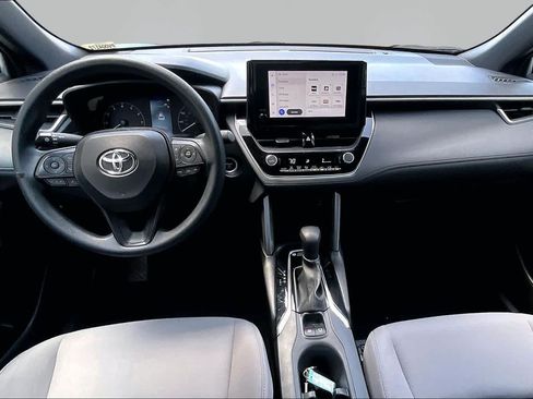 Used 2023 Toyota Corolla Cross AWD Hybrid image 16