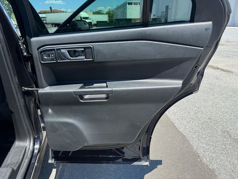 Used 2021 Ford Explorer 4WD Police Interceptor image 24