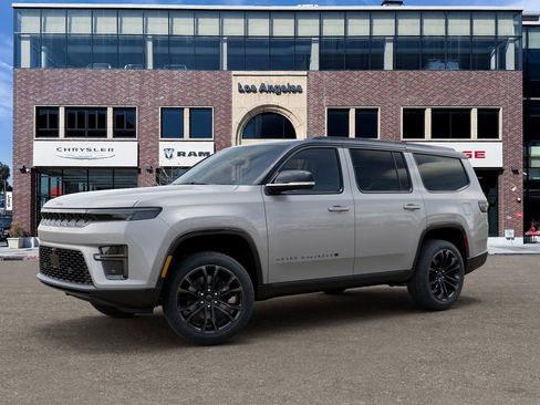 New 2026 Jeep Grand Wagoneer Summit image 2