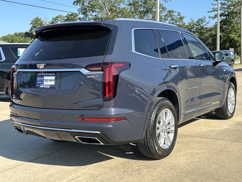 Used 2024 Cadillac XT6 Luxury w/ LPO, Floor Liner Package AWD/4WD image 18