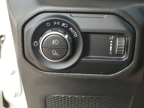 Used 2023 Jeep Gladiator Sport AWD/4WD image 25