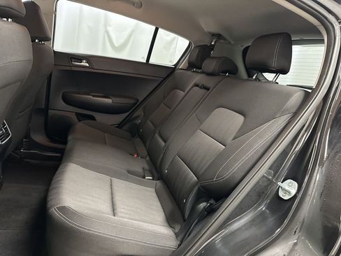 Used 2019 Kia Sportage LX image 19