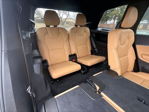 Used 2023 Volvo XC90 B6 Ultimate image 31