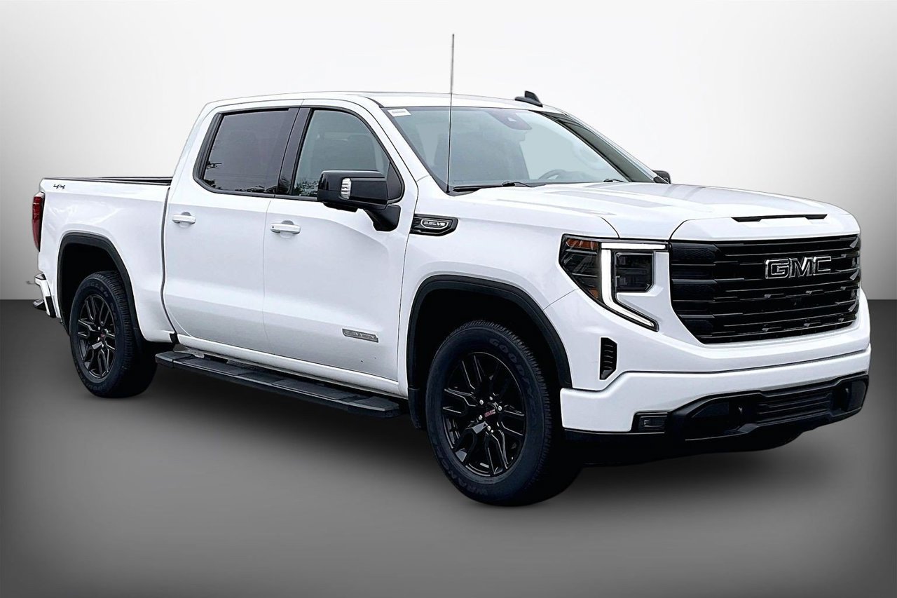 Used 2023 GMC Sierra 1500 Elevation w/ Elevation Premium Package AWD/4WD image 2