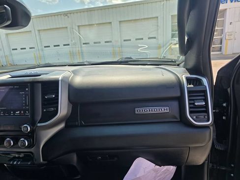 Used 2021 RAM 1500 Big Horn AWD/4WD image 38
