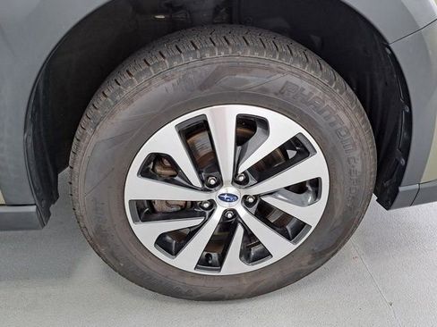 Used 2023 Subaru Outback Premium AWD/4WD image 33