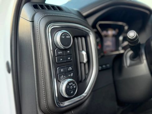 Used 2020 GMC Sierra 2500 Denali w/ Denali Ultimate Package AWD/4WD image 36
