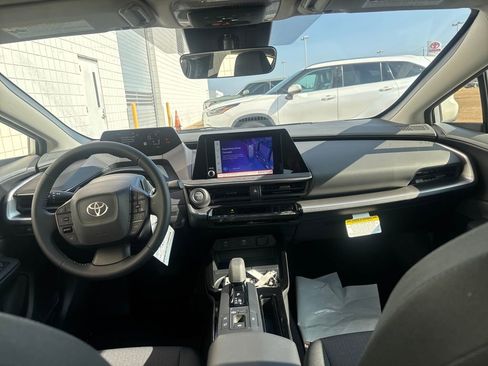 New 2026 Toyota Prius LE image 26