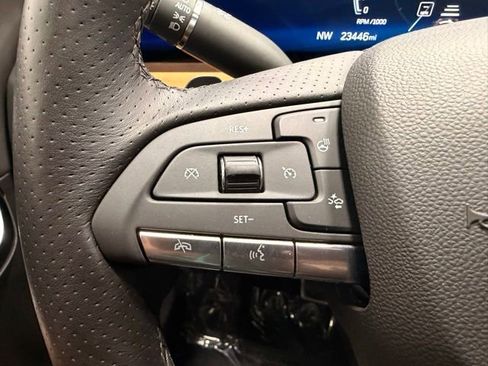 Used 2025 Cadillac XT4 Sport AWD/4WD image 28