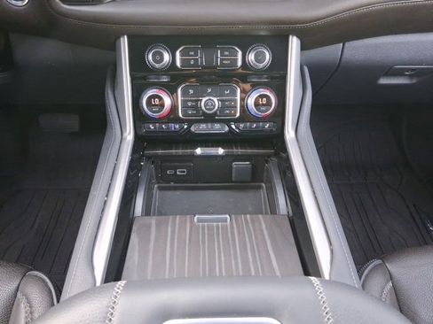 Used 2023 GMC Yukon XL Denali w/ LPO, Floor Liner Package image 13