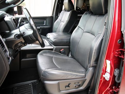 Used 2018 RAM 3500 Laramie Longhorn image 24