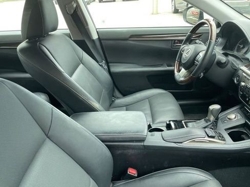 Used 2018 Lexus ES 350 w/ Navigation System Package FWD image 8
