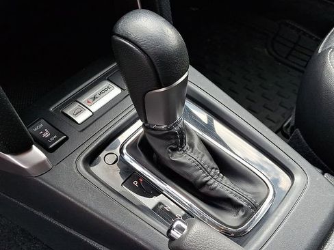 Used 2017 Subaru Forester 2.5i Touring AWD/4WD image 15