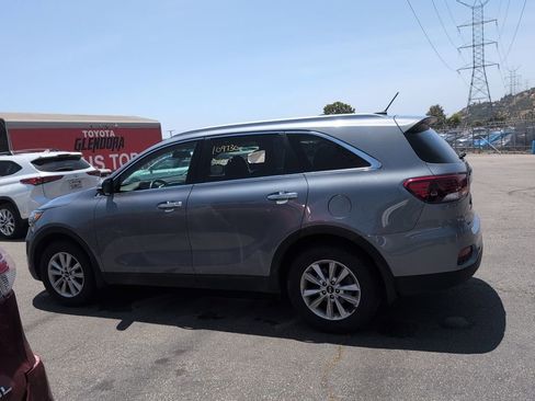 Used 2020 Kia Sorento LX w/ LX I4 Convenience Package FWD image 8